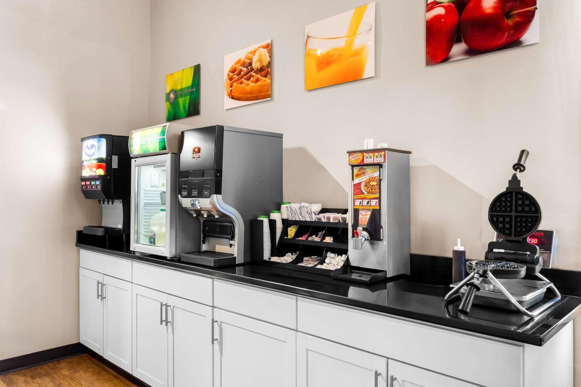 Quality Inn & Suites Gorham Esterno foto