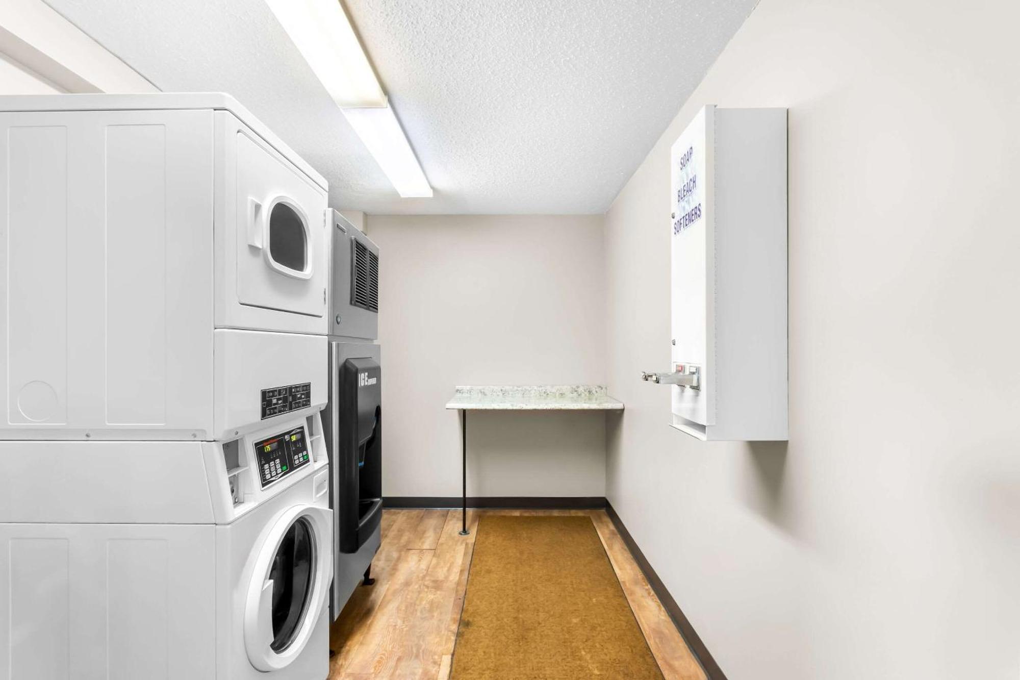 Quality Inn & Suites Gorham Esterno foto