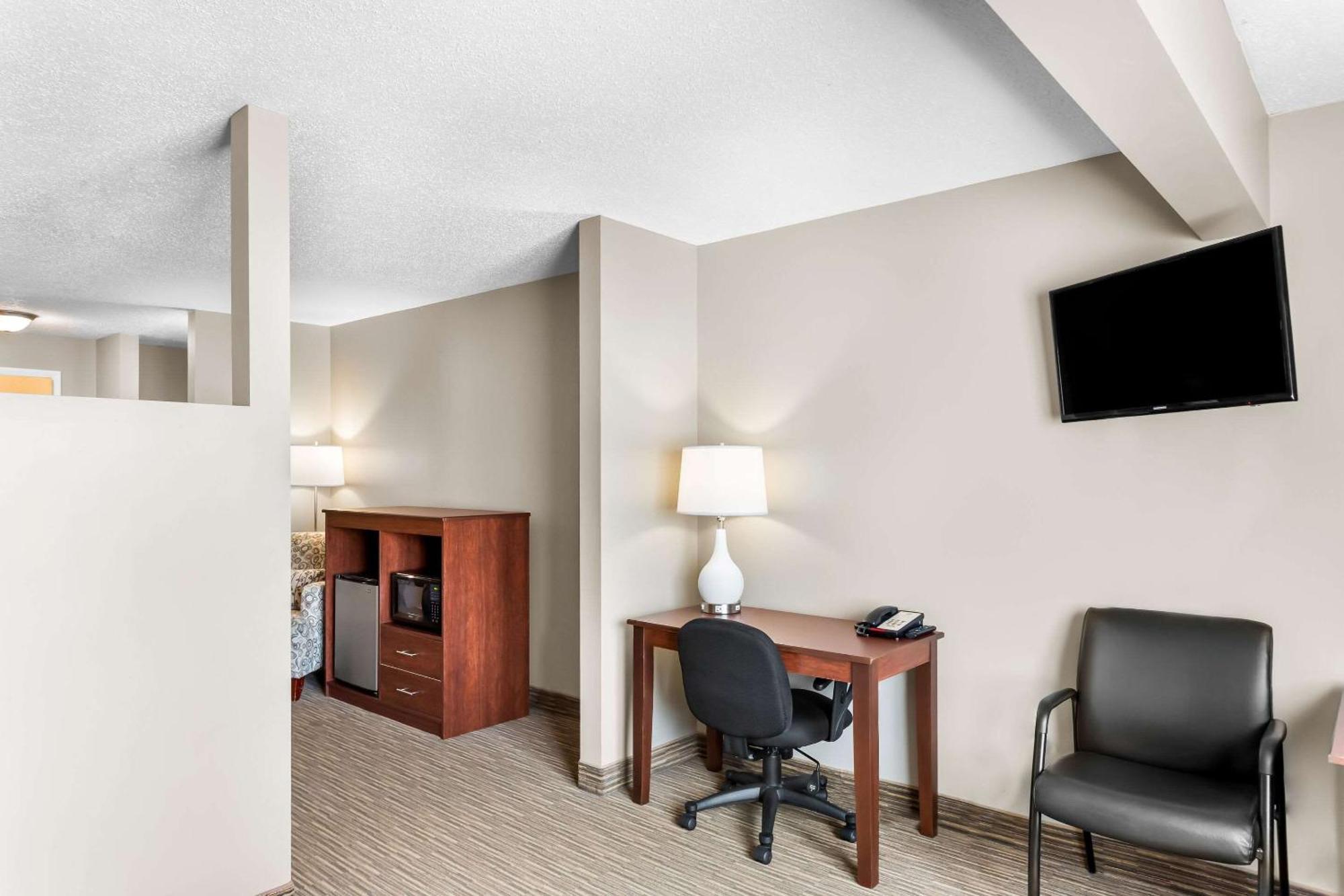 Quality Inn & Suites Gorham Esterno foto