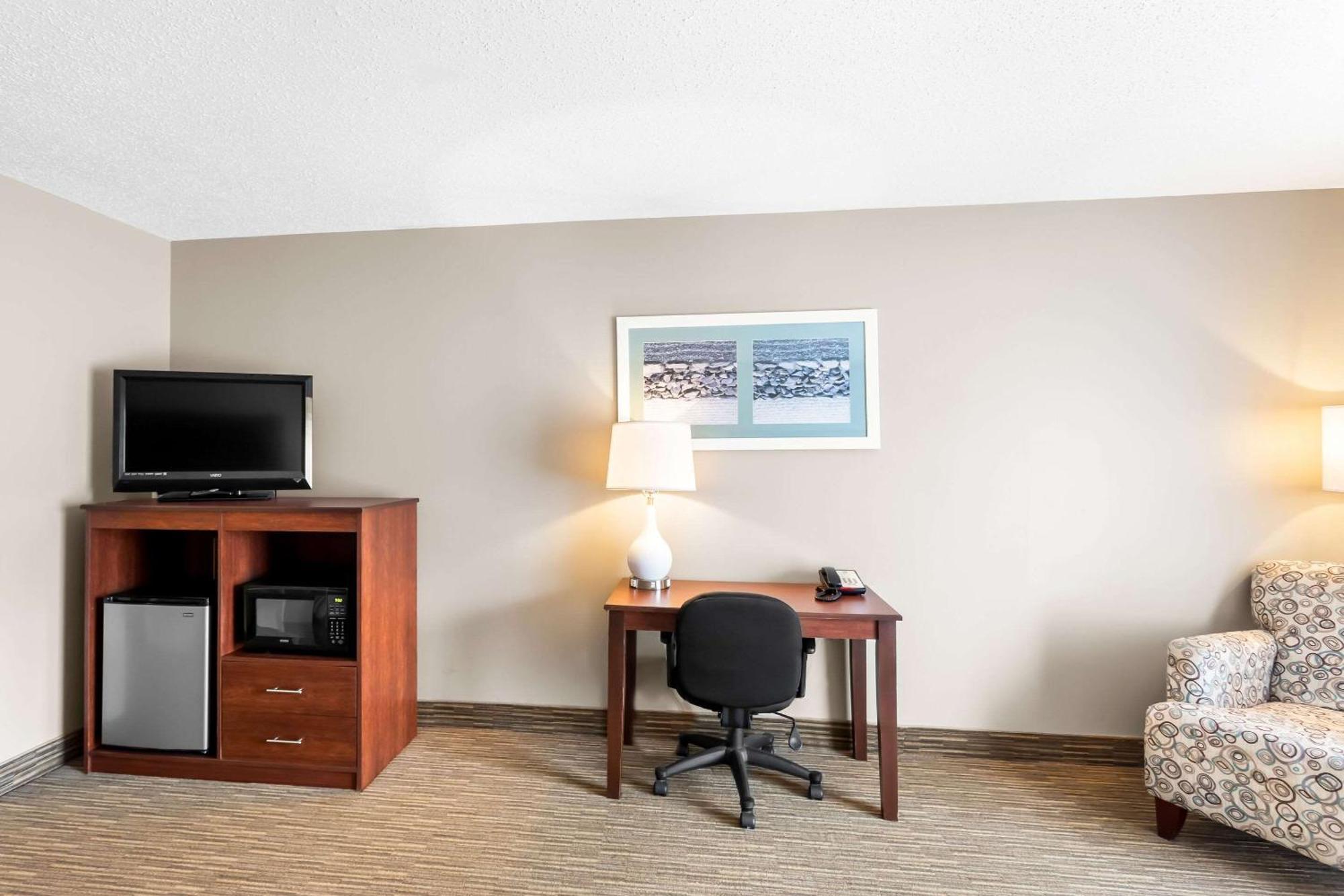 Quality Inn & Suites Gorham Esterno foto