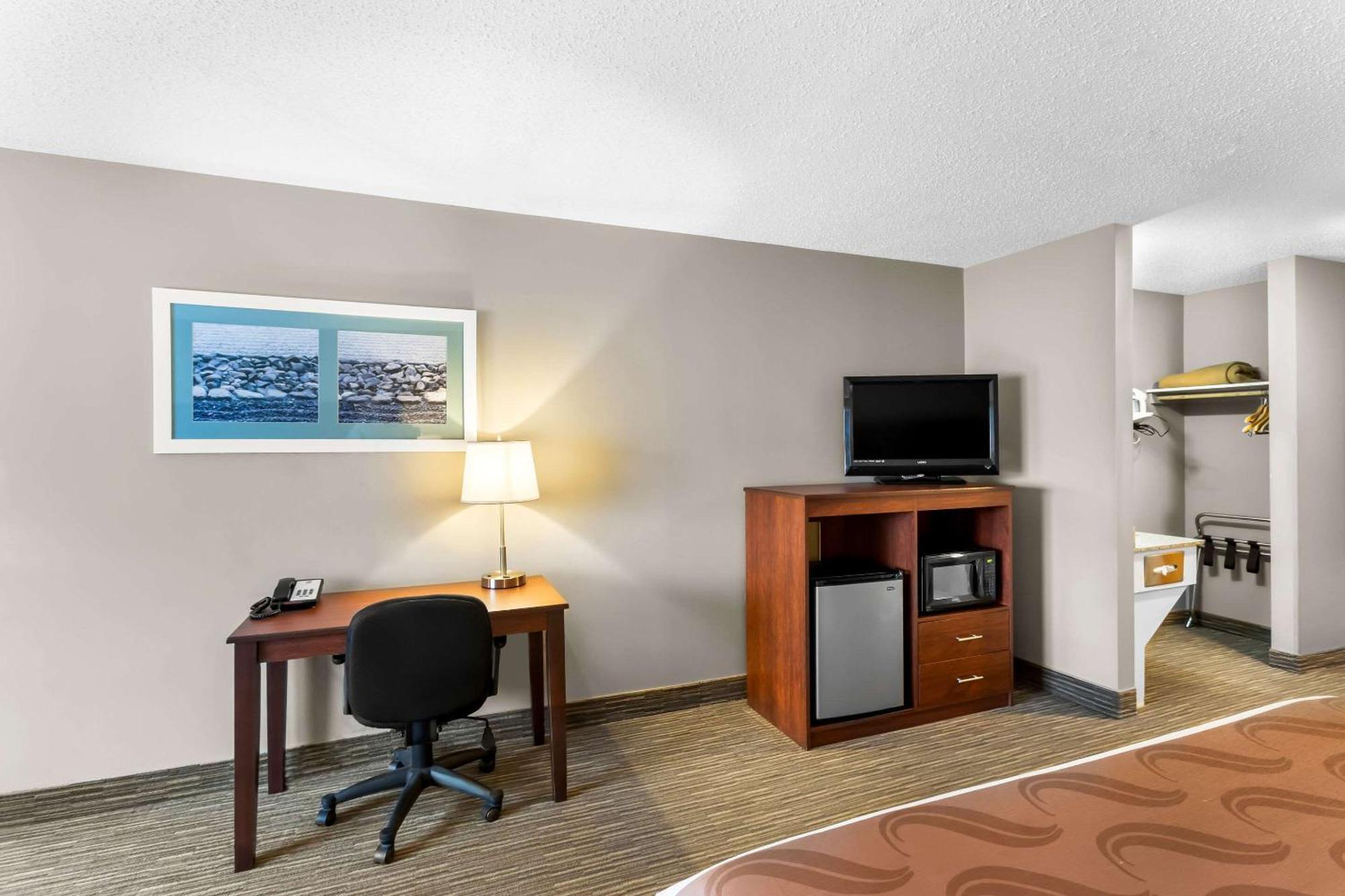 Quality Inn & Suites Gorham Esterno foto