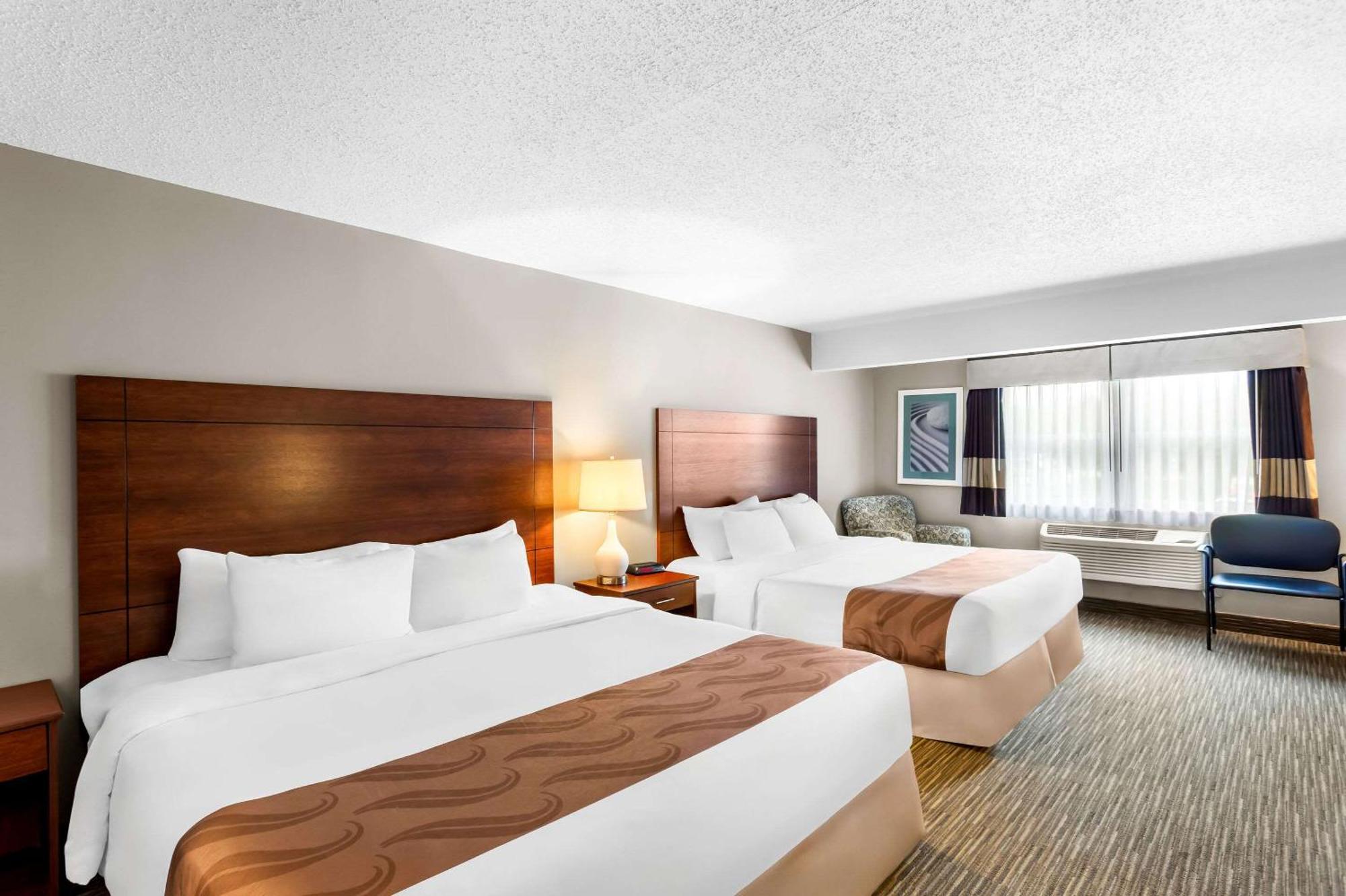 Quality Inn & Suites Gorham Esterno foto