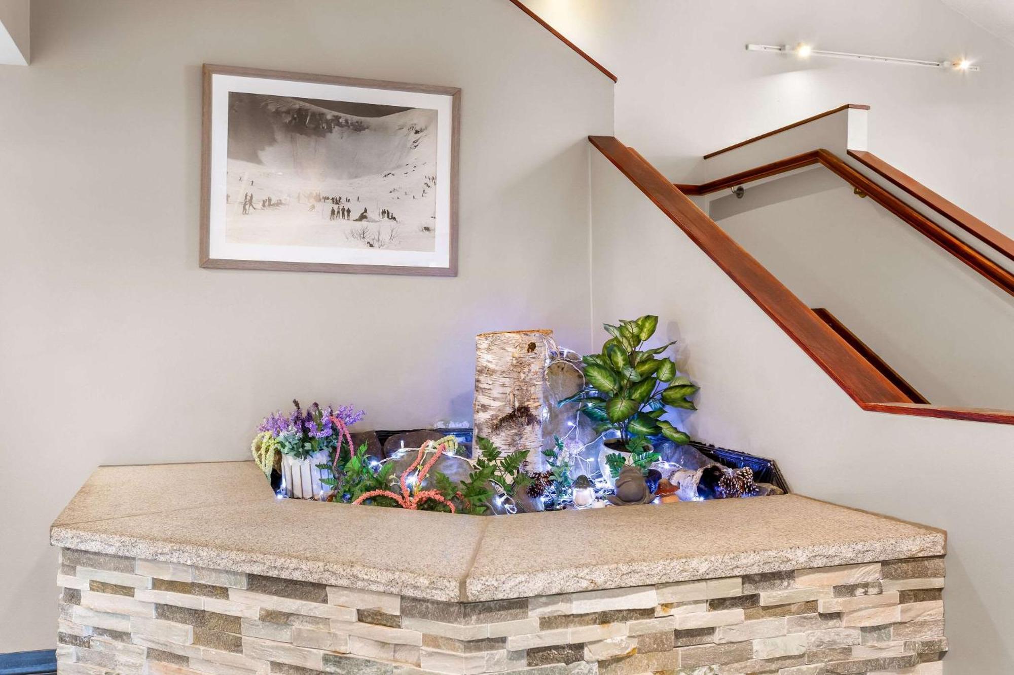 Quality Inn & Suites Gorham Esterno foto