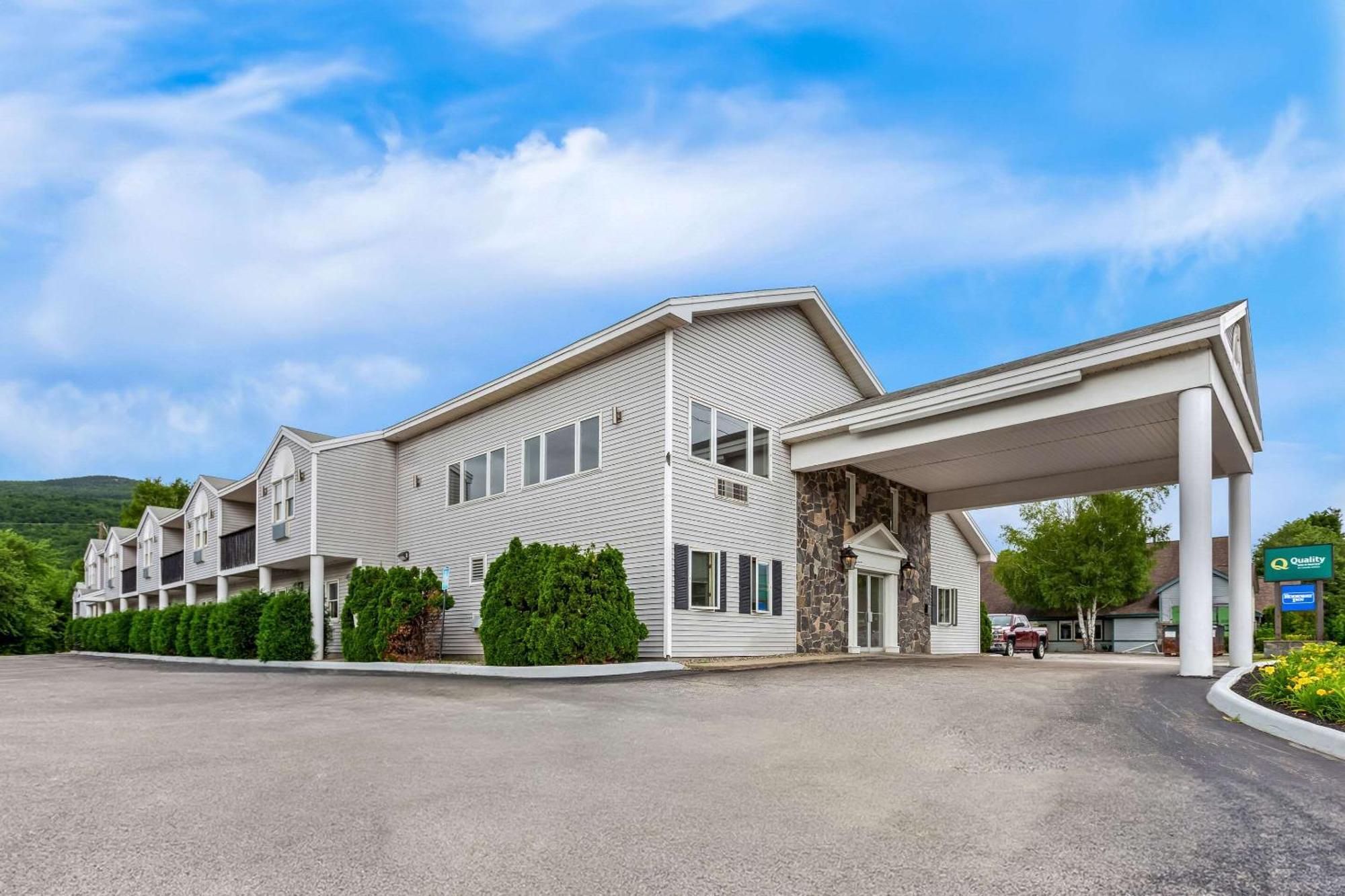 Quality Inn & Suites Gorham Esterno foto